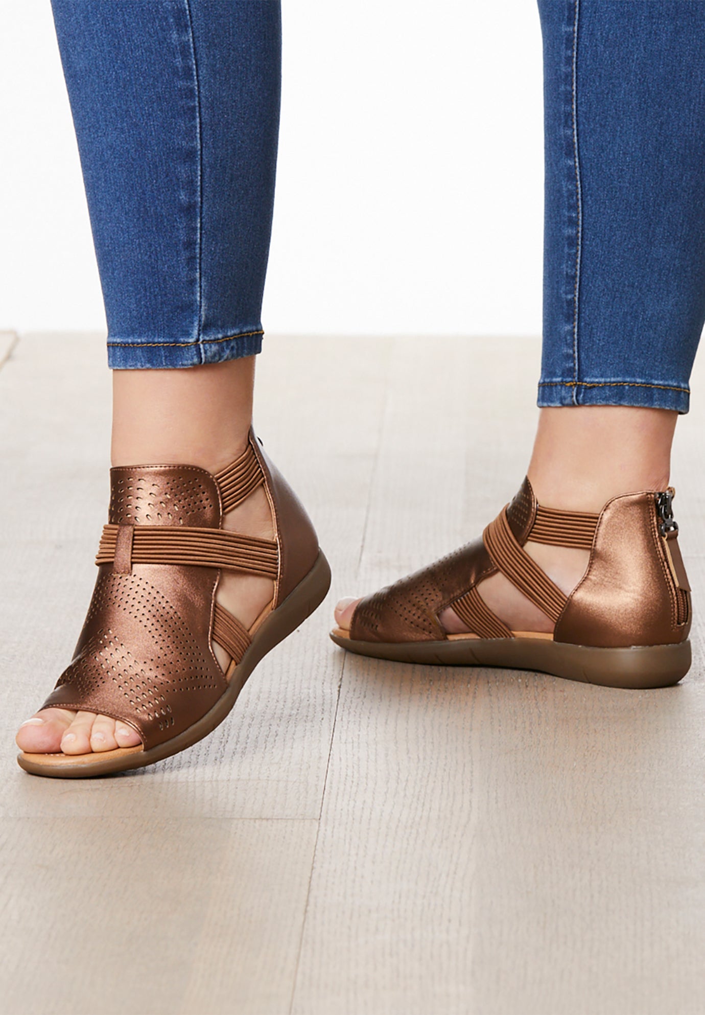 The Shiana Shootie by Comfortview image number 0