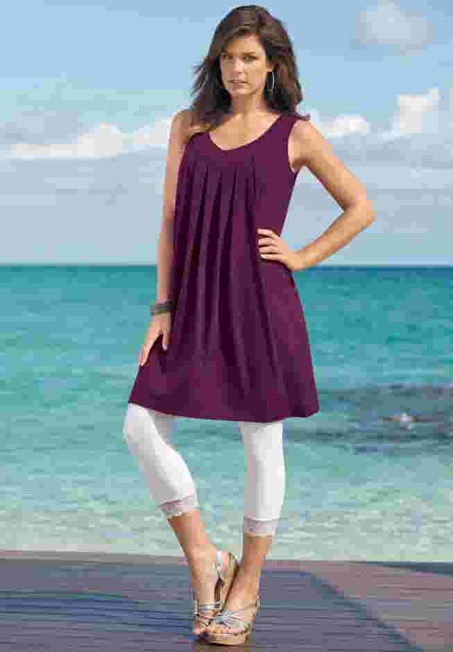Lace Trim Essential Stretch Capri Legging image number 3