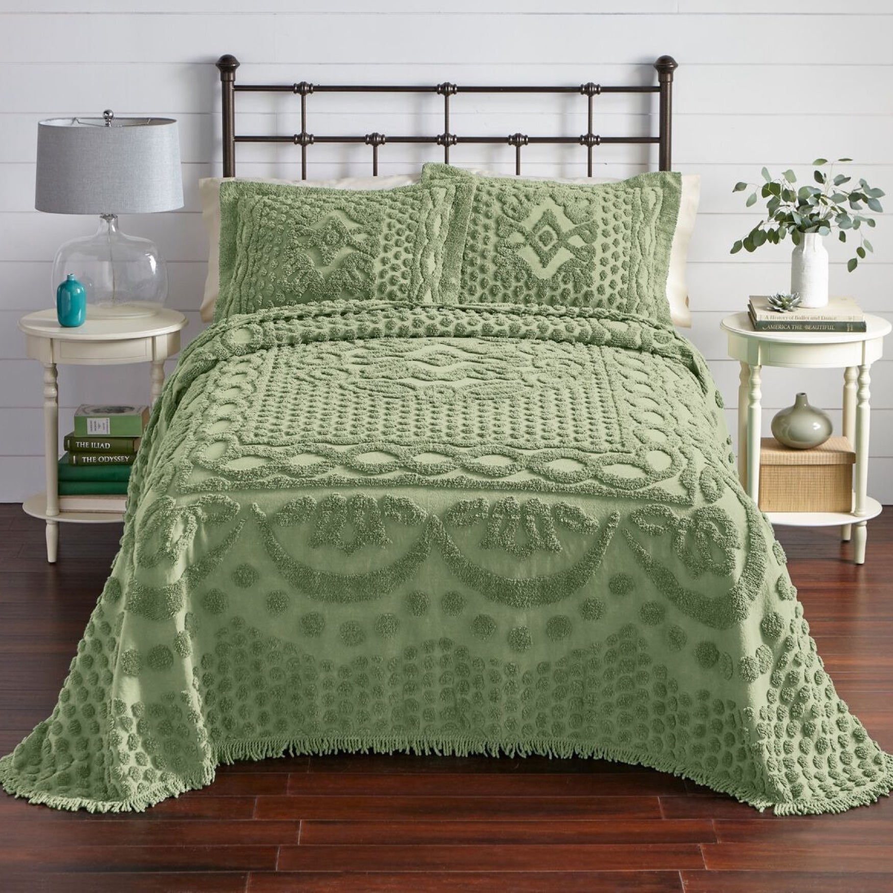100% Cotton Georgia Chenille Bedspread image number 4